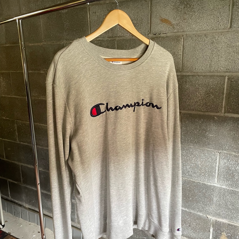 Champion long sleeve crewneck